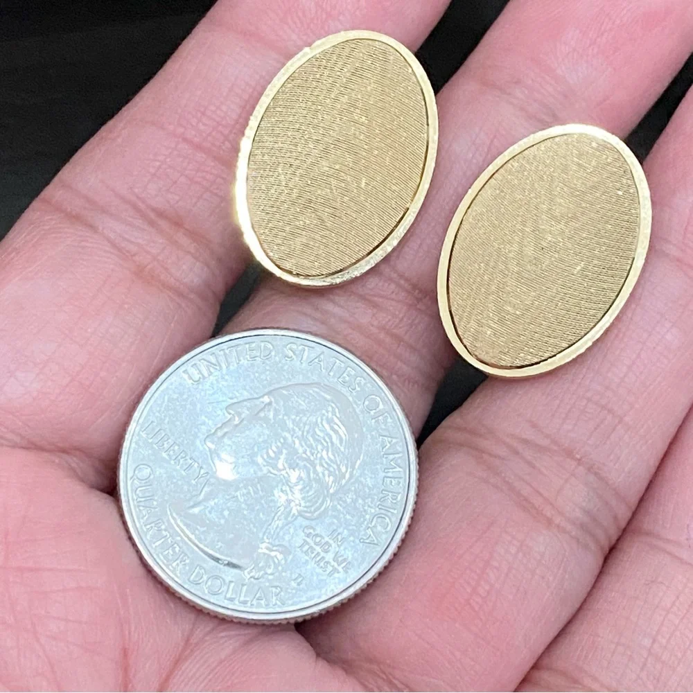 Vintage Unsigned Brushed Gold-tone Oval Cufflinks